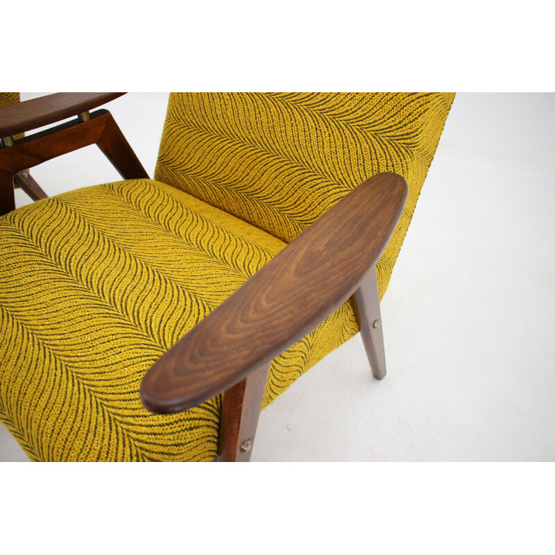 Pair of 2 yellow armchairs in beech wood, Czechoslovakia, 1960