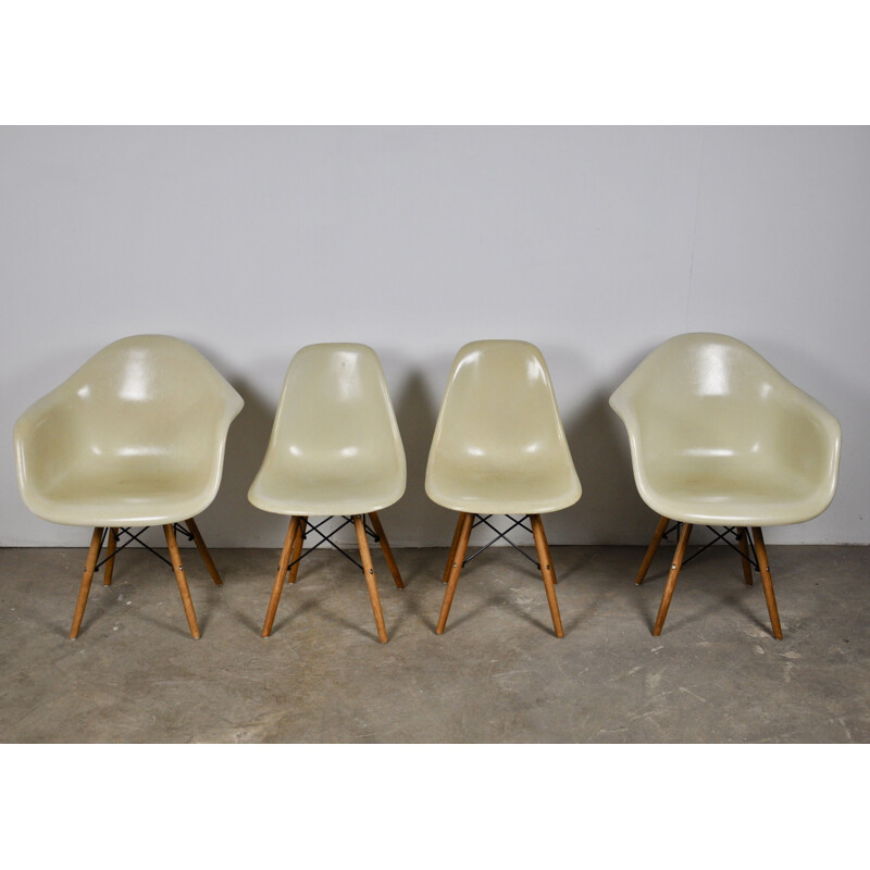 Ensemble de chaises et fauteuils vintage DSW par Charles et Ray Eames pour Herman Miller,  1970