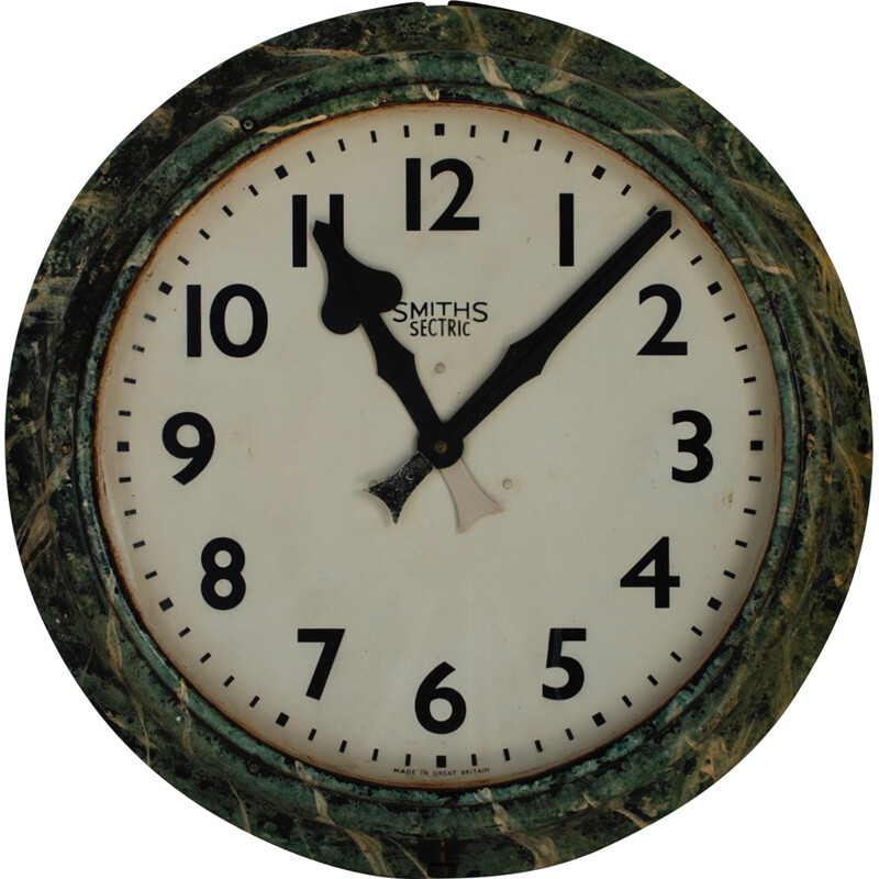 Large Smiths electric clock in metal - 1940s