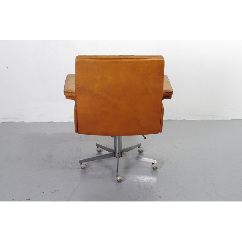 Metal and cognac leather De Sede armchair - 1970s