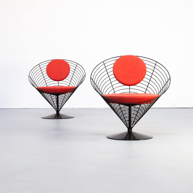 Pair of vintage cone chair by Verner Panton for Fritz Hansen 