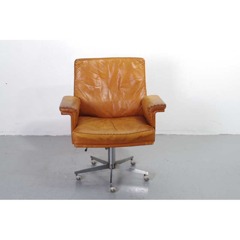 Metal and cognac leather De Sede armchair - 1970s