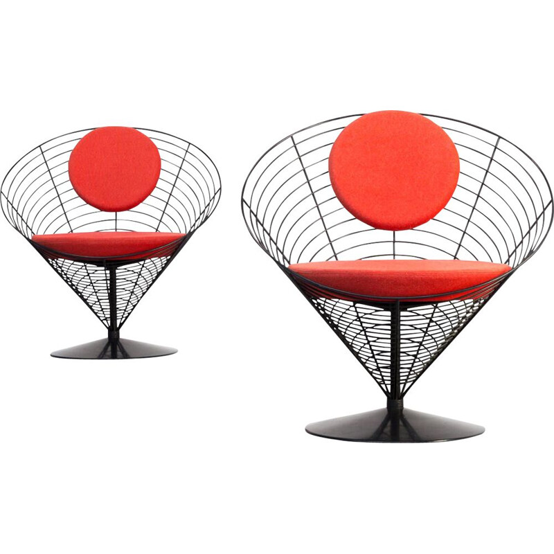 Pair of vintage cone chair by Verner Panton for Fritz Hansen 