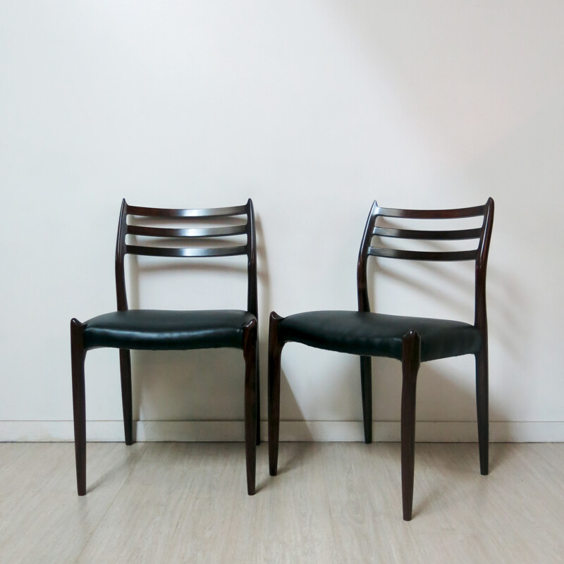 Suite de 6 chaises en palissandre, Niels O. MOLLER - 1960
