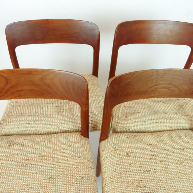 J.L Moller "75" set of 4 chairs, Niels MOLLER - 1950s