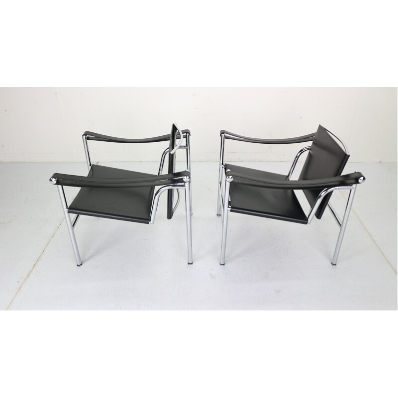 Set of 2 vintage black leather armchairs model- LC1 by Le Corbusier for Cassina, 1970s