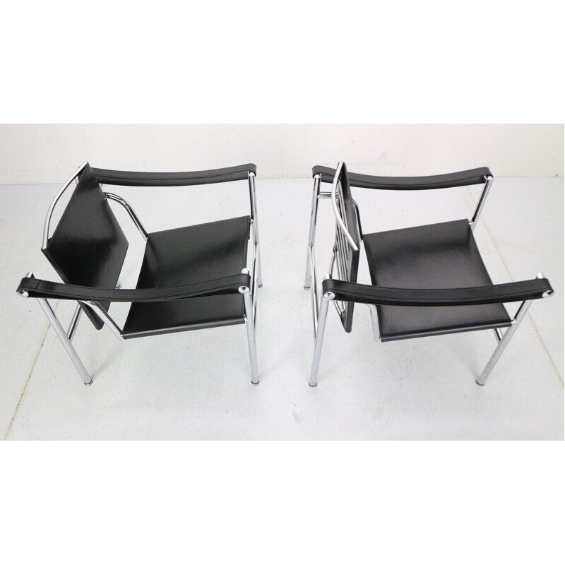 Paire de fauteuils vintage en cuir noir modèle LC1 de Le Corbusier pour Cassina, 1970