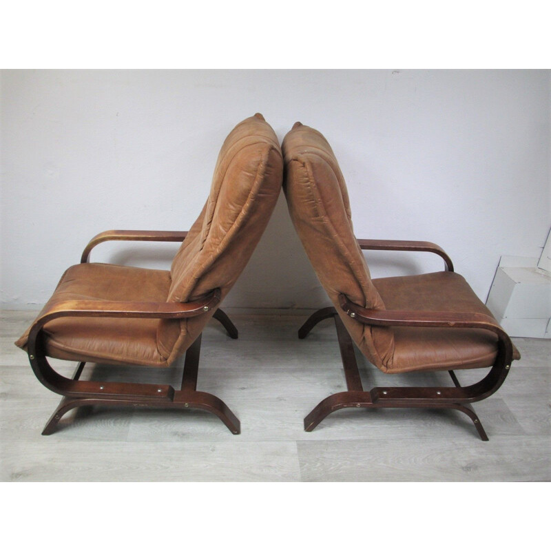 Paar vintage bruin suède fauteuils, 1970