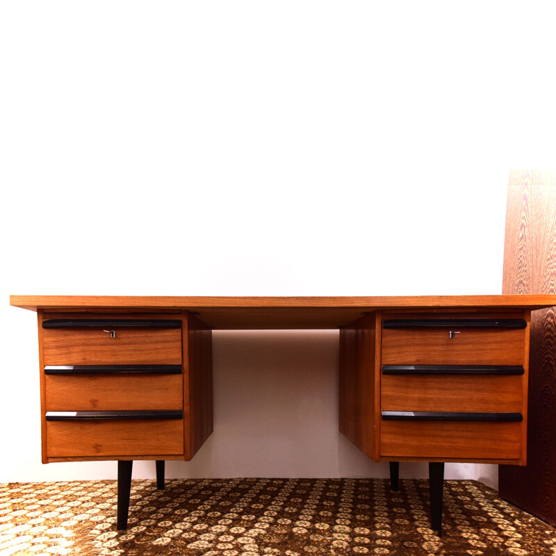 Vintage writing desk in teak from the 1960s