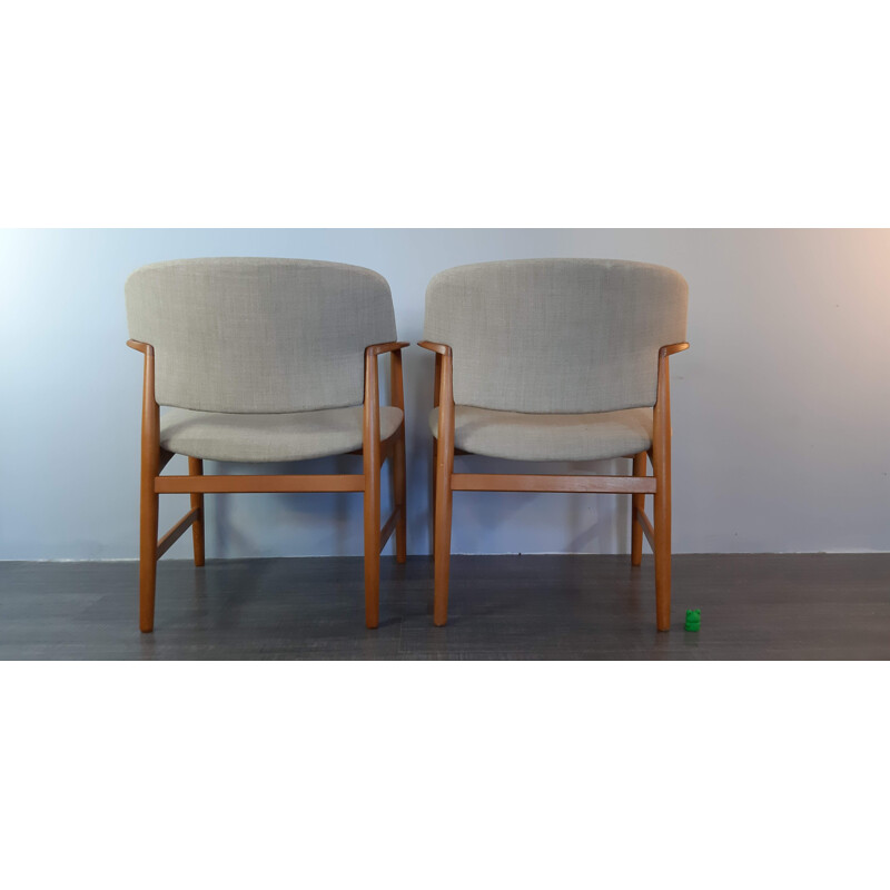 Ein Paar Vintage-Stühle aus Eiche von Larsen und Madsen für Fritz Hansen, Dänemark 1950