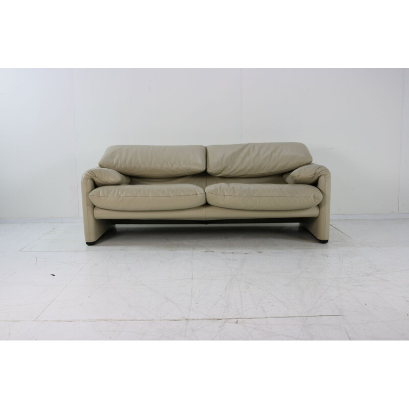 Vintage leather two seater sofa "Maralunga" by Cassina