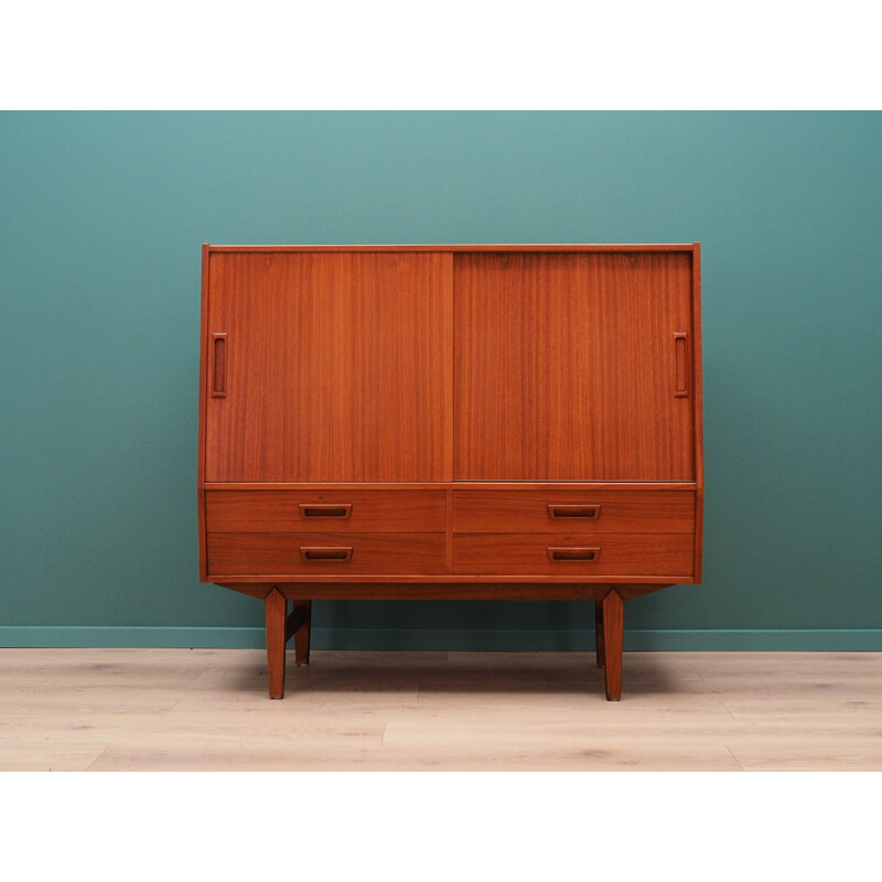 Vintage large sideboard in teak from Vemb Mobelfabrik, 1960-70s