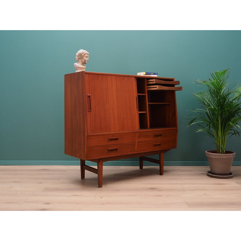 Vintage large sideboard in teak from Vemb Mobelfabrik, 1960-70s