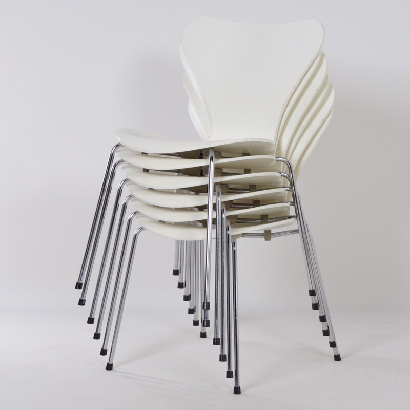 Set of 6 vintage White Butterfly Chairs by Arne Jacobsen for Fritz Hansen, 1950s