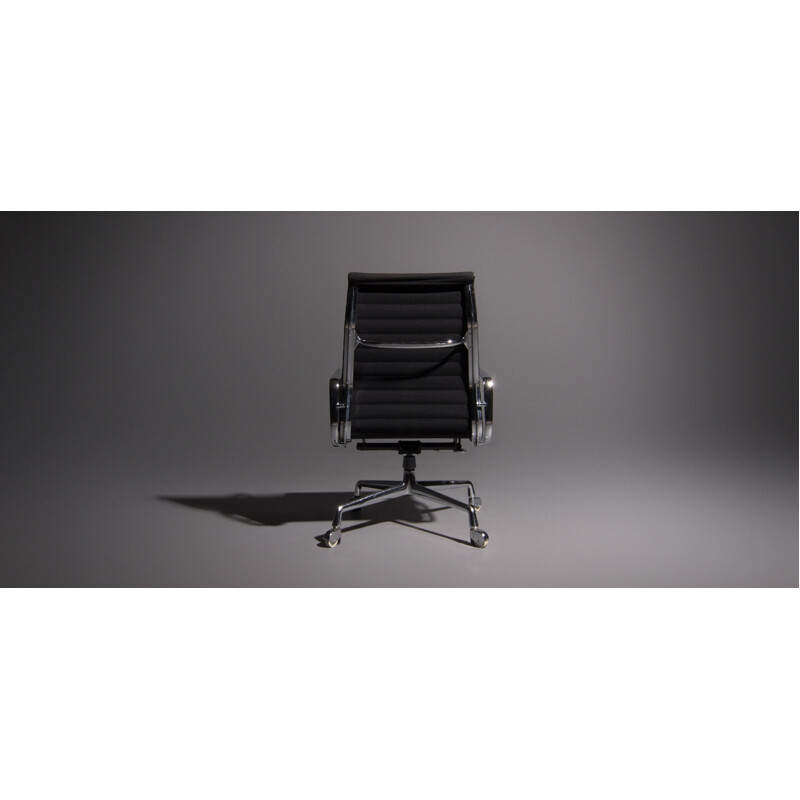 Vintage office chair EA119 by Charles & Ray Eames for Herman Miller