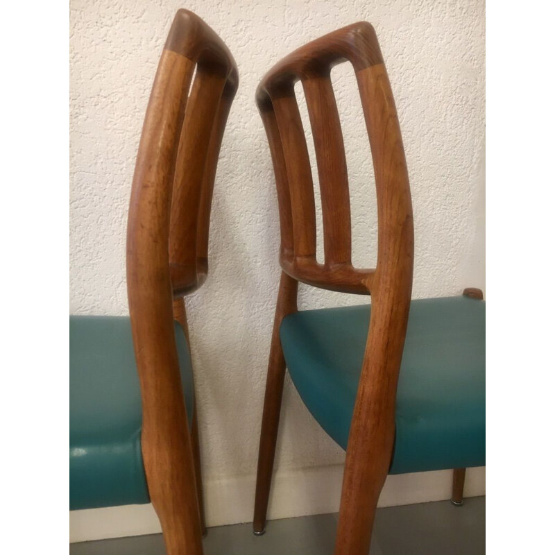 Vintage set of 4 teak chairs model 83 by Niels O. Moller 