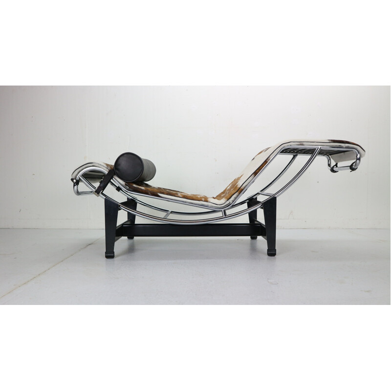 Chaise longue vintage LC4-4108 en cuir et acier par Le Corbusier pour Cassina, 1970