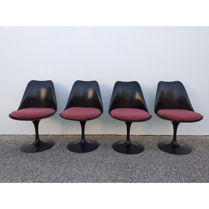 Lot of 4 vintage Tulip chairs by Eero Saarinen for Knoll International, 1980s