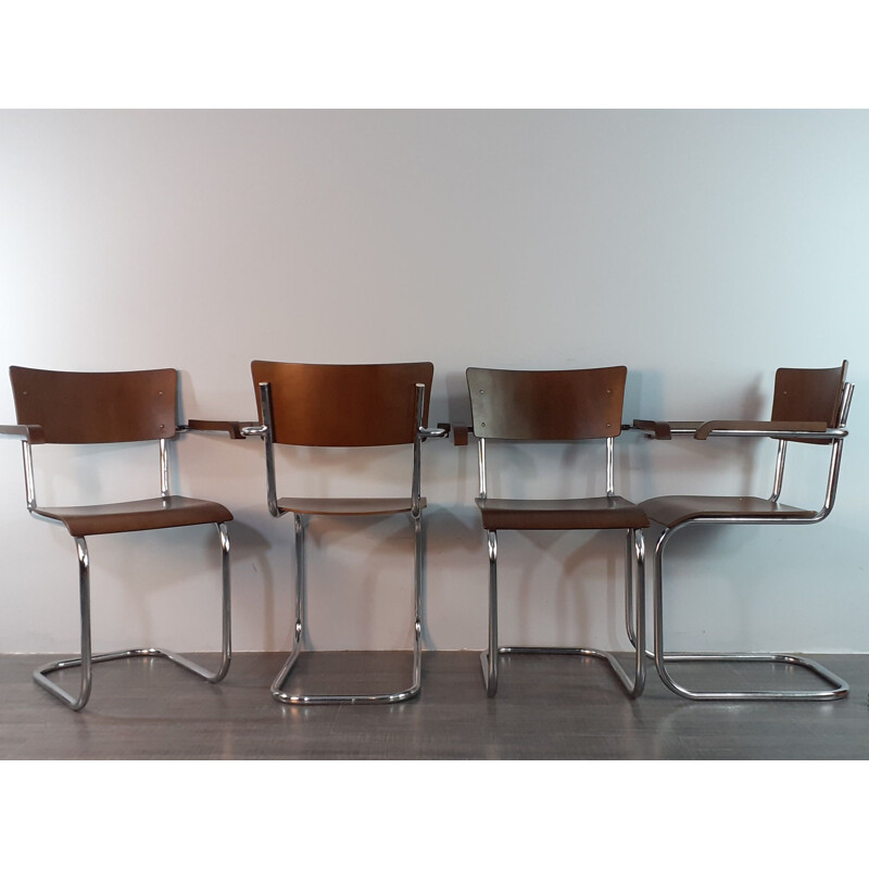 Conjunto de 4 cadeiras cantilever de nozes vintage modelo K10 da Slezak, 1950