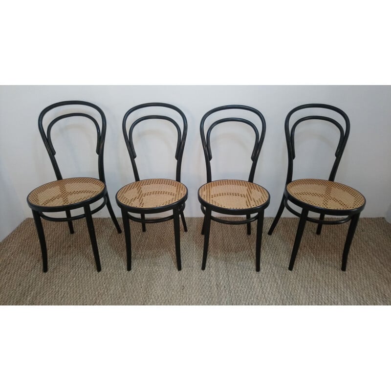 Ensemble de table et chaises vintage par Radomsko (Thonet), 1960