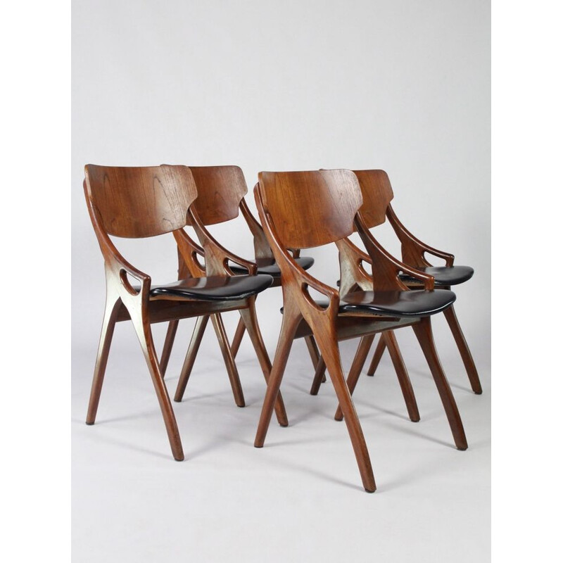 Ensemble de 4 chaises à repas vintage par Arne Hovmand Olsen pour Mogens Kold, 1960