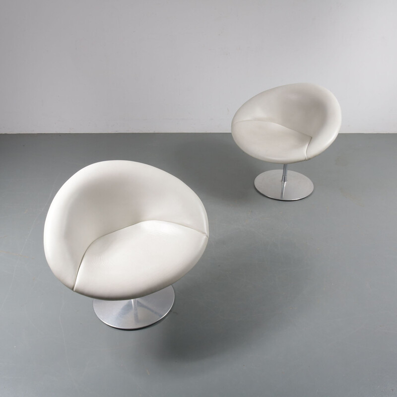 Pair of Little Globe armchairs by Pierre Paulin from Artifort, 1970s