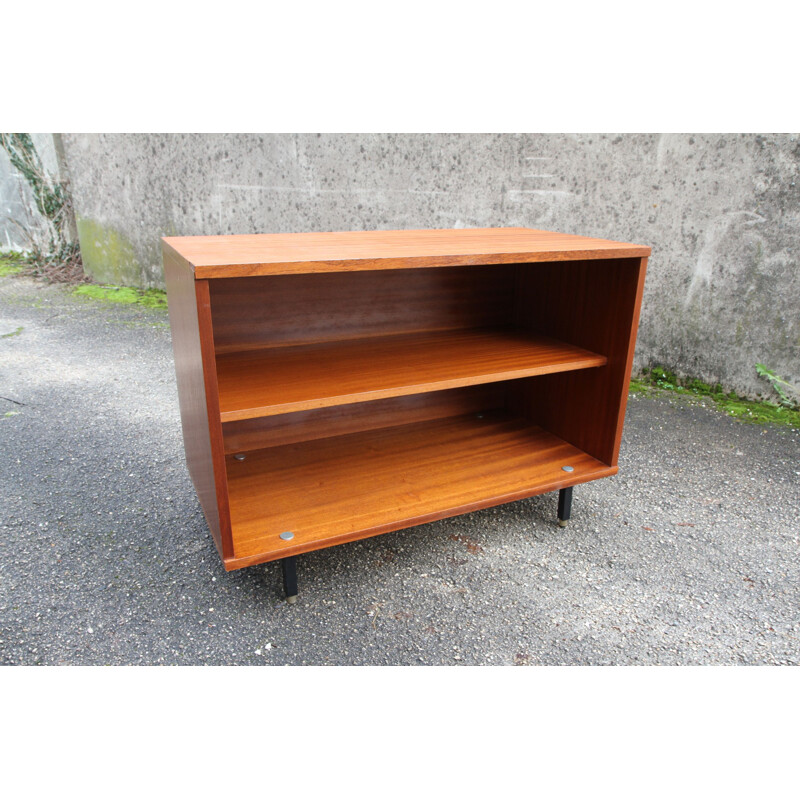 Small vintage wooden chest of drawers