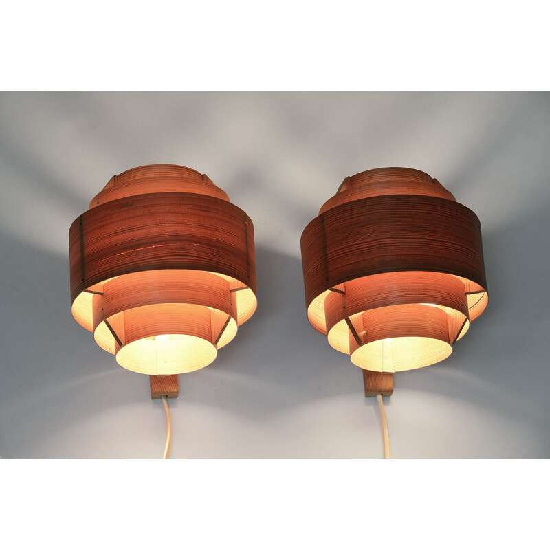 Pair of vintage pine veneer wall lights V327 by Hans-Agne Jakobsson for Ellysett AB, Sweden, 1960s