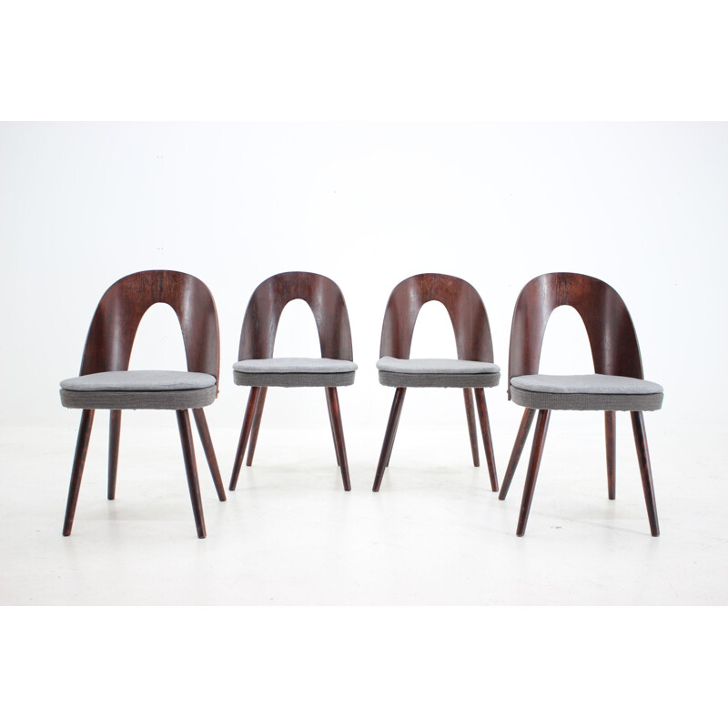 Ensemble de 4 chaises à repas vintage par Antonin Suman, 1960