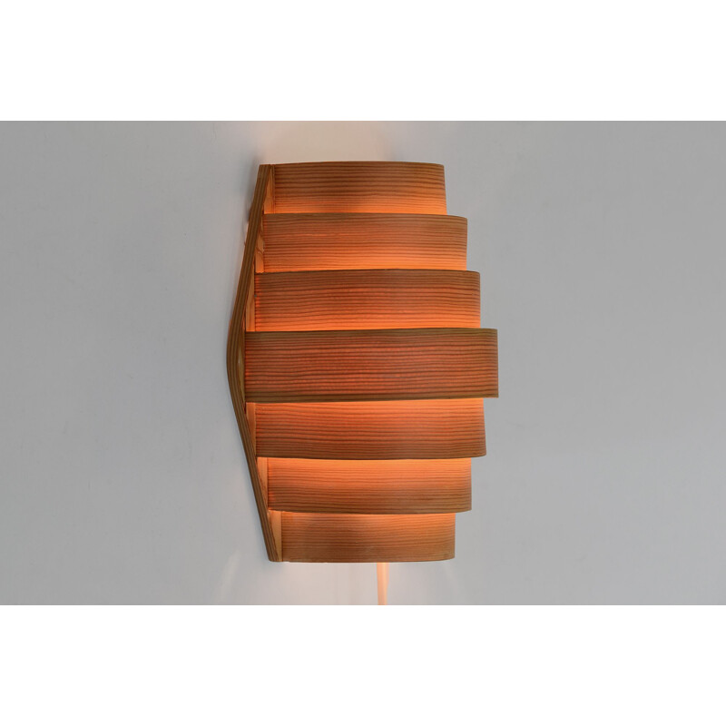 Vintage Pine veneer wall light by Hans-Agne Jakobsson for Ellysett AB, Sweden, 1960s