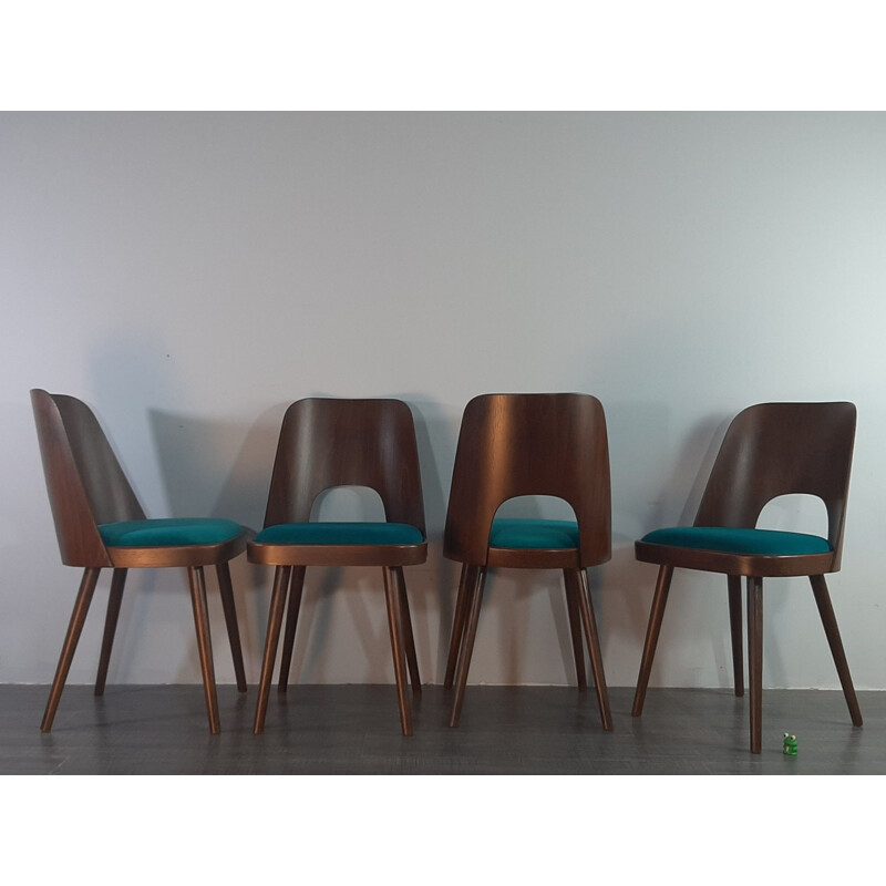 Set of 4 vintage chairs in Walnut and Blue Fabric, model 515 by TON, 1955