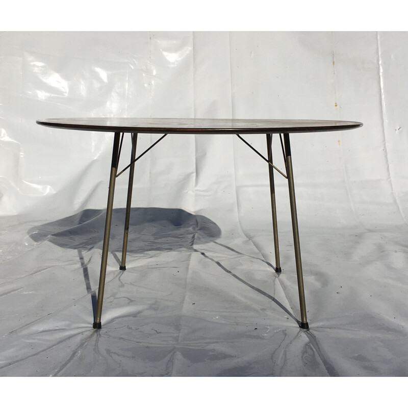 Table vintage en palissandre par Arne Jacobsen