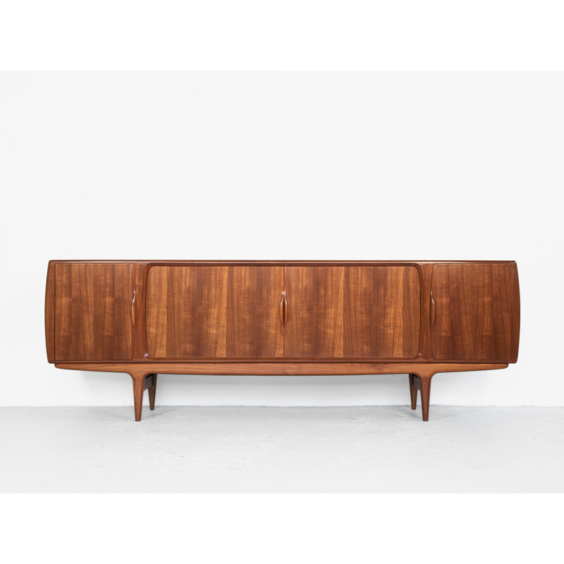 Vintage sideboard in teak by Johannes Andersen for Uldum, 1960s