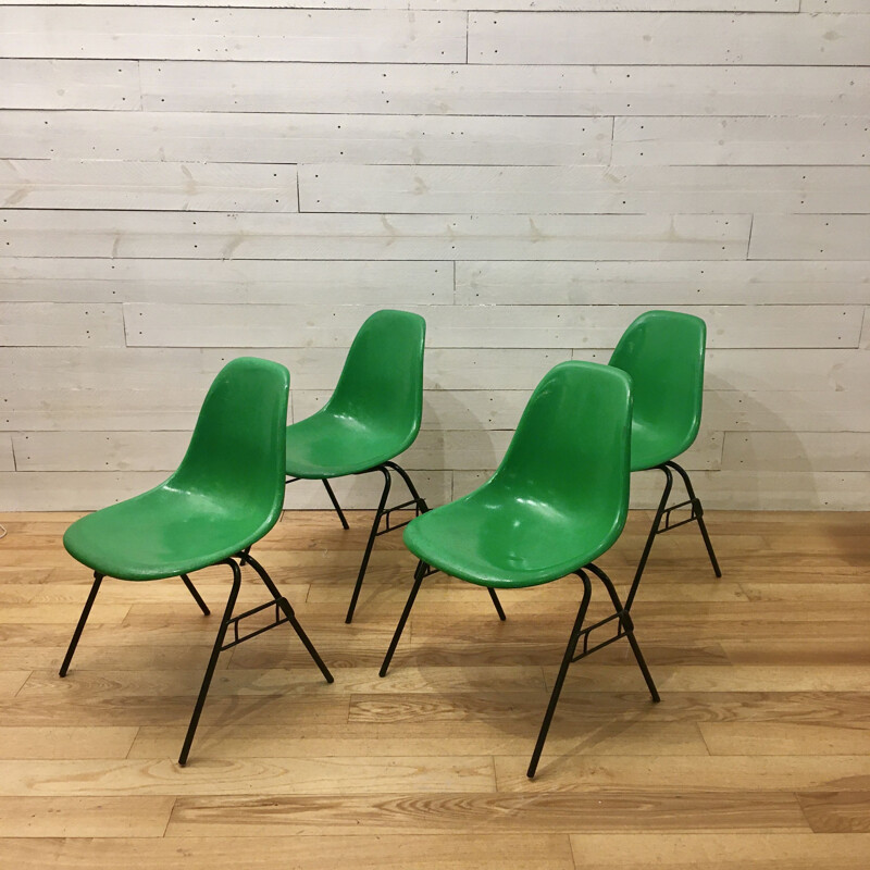 Ensemble de 4 chaises DSS par Charles et Ray Eames, green Kelly