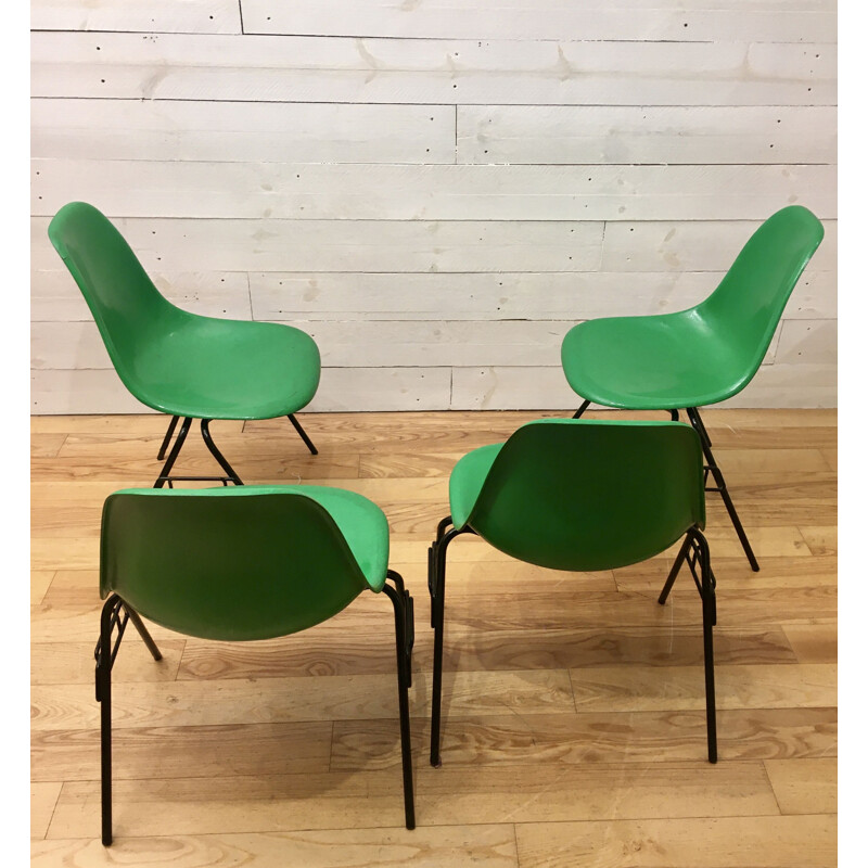 Set of 4 DSS chairs by Charles and Ray Eames, green Kelly