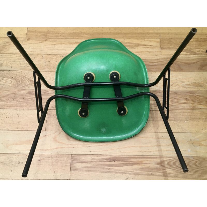 Set of 4 DSS chairs by Charles and Ray Eames, green Kelly