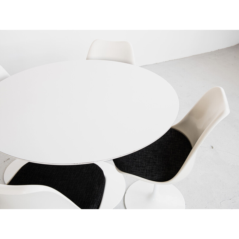 Ensemble Tulipe vintage par Eero Saarinen pour Knoll International