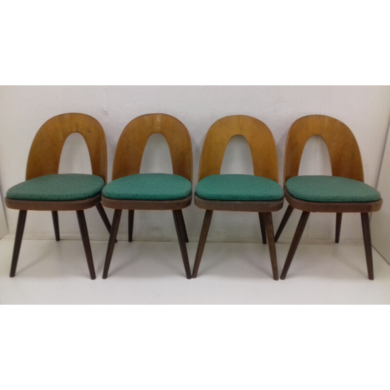 Conjunto de 4 sillas de comedor vintage en madera y tela de Antonín Šuman, 1960