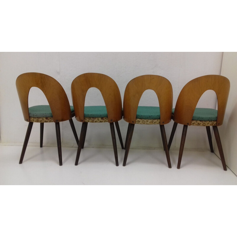 Conjunto de 4 cadeiras de jantar vintage em madeira e tecido, por Antonín Stármuman, 1960