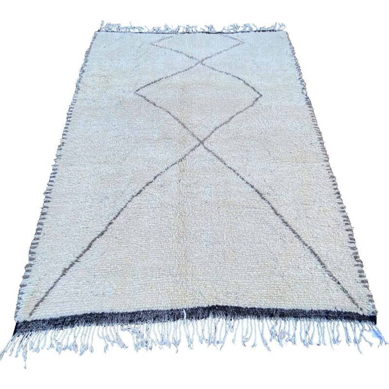 Vintage rug by Beni Ouarain handmade 