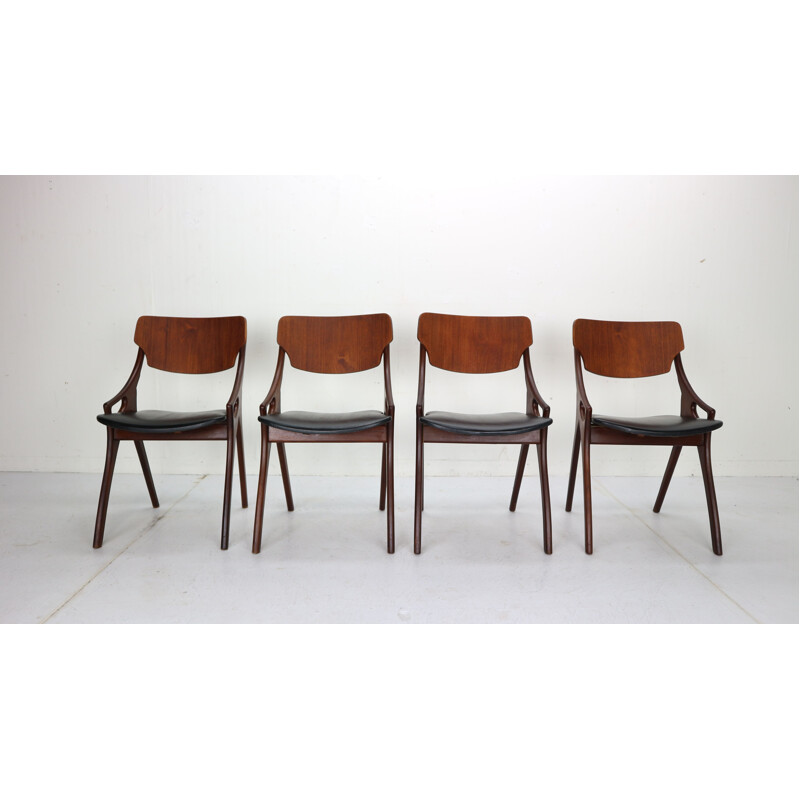 Set of 4 vintage Dining Chairs by Arne Hovmand Olsen for Mogens Kold, Denmark, 1960s