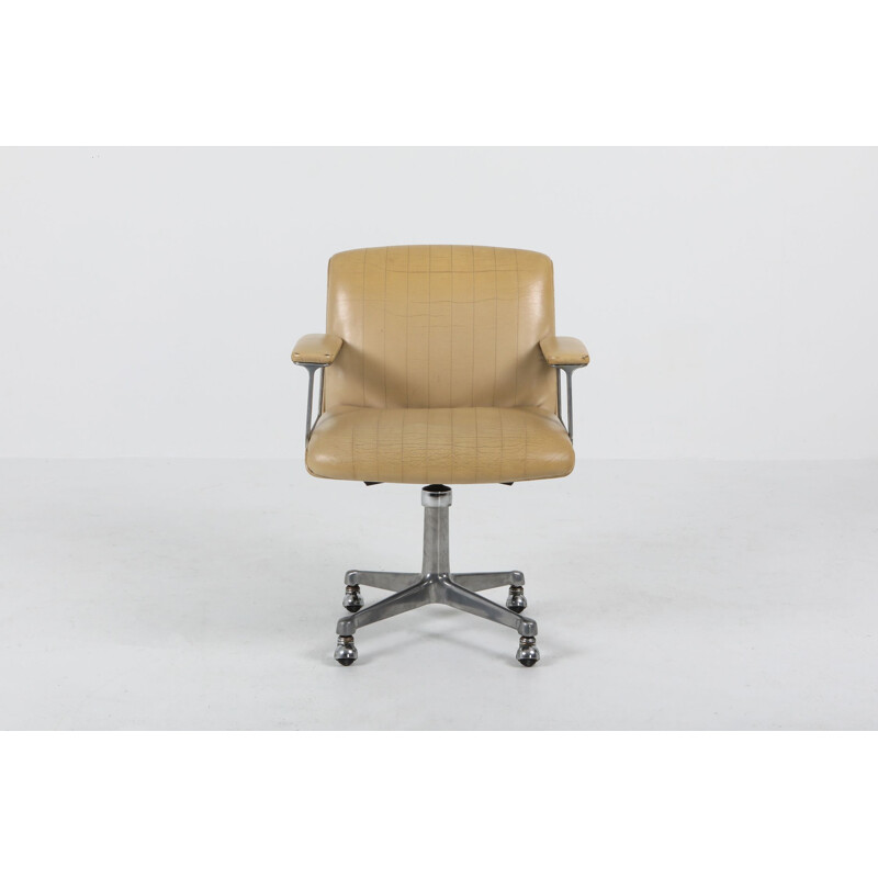 Vintage swivel armchair P126 by Osvaldo Borsani for Tecno, 1960