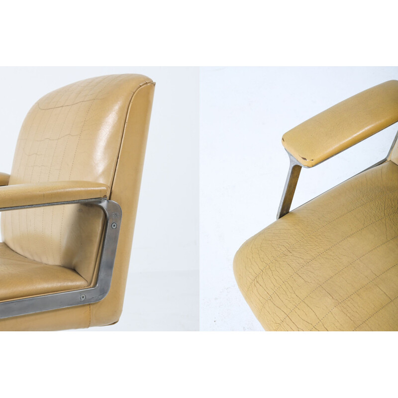 Vintage swivel armchair P126 by Osvaldo Borsani for Tecno, 1960