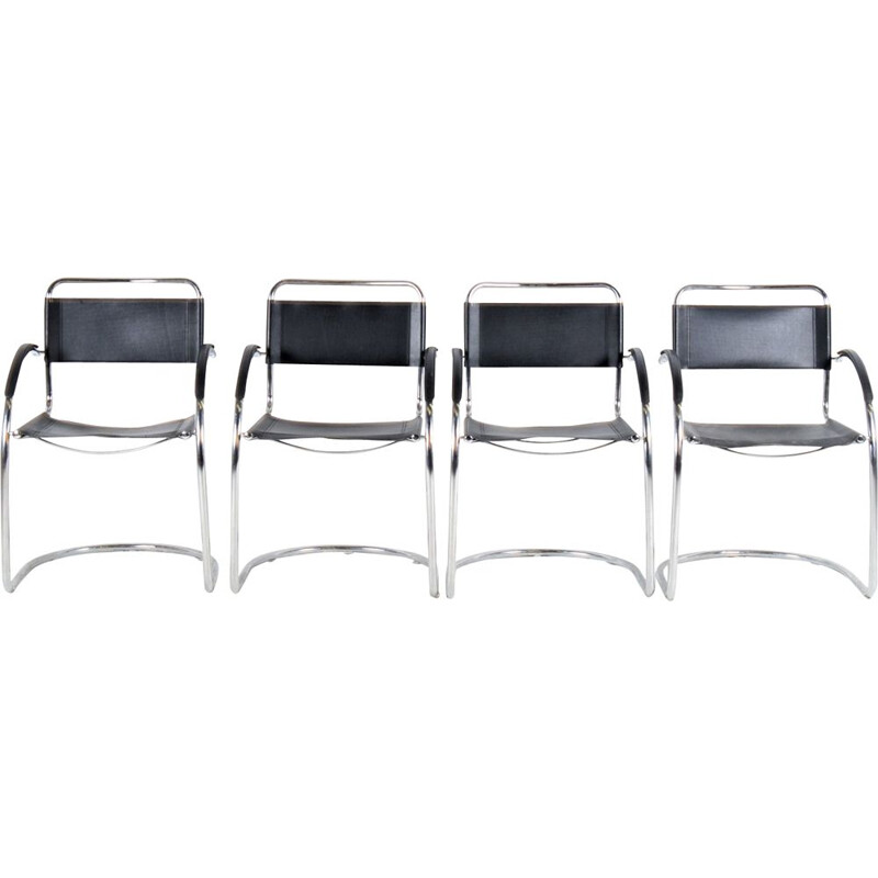 Ensemble de 4 chaises vintage en cuir italien par Marcel Breuer