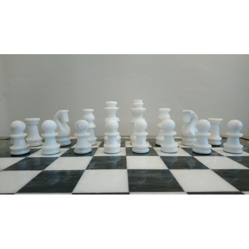 Large vintage chess board and vintage chess sets in onyx marble