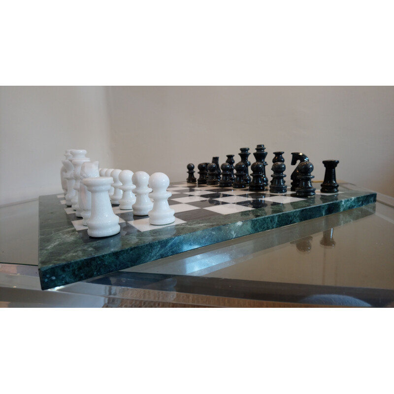 Large vintage chess board and vintage chess sets in onyx marble