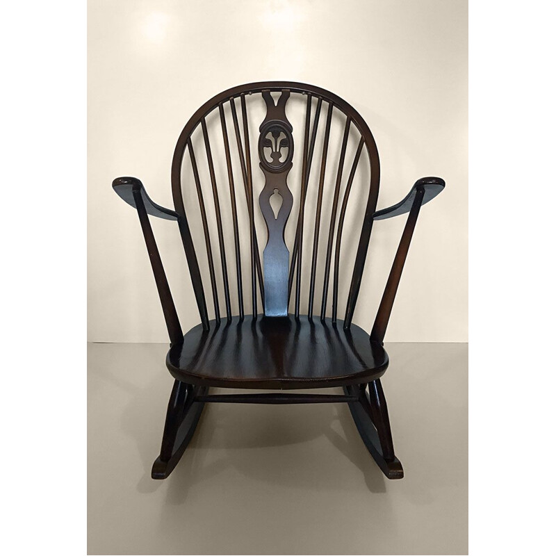 Rocking-chair Grandfather vintage motif Fleur de Lys par Ercol, 1960