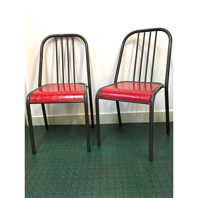 Paire de chaises vintage avec assises rouge