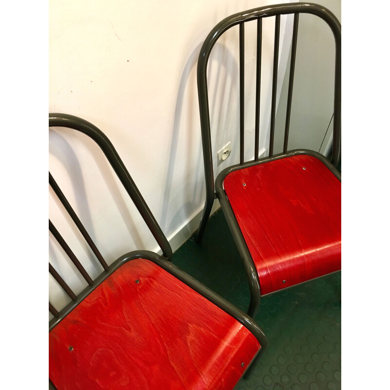 Paire de chaises vintage avec assises rouge