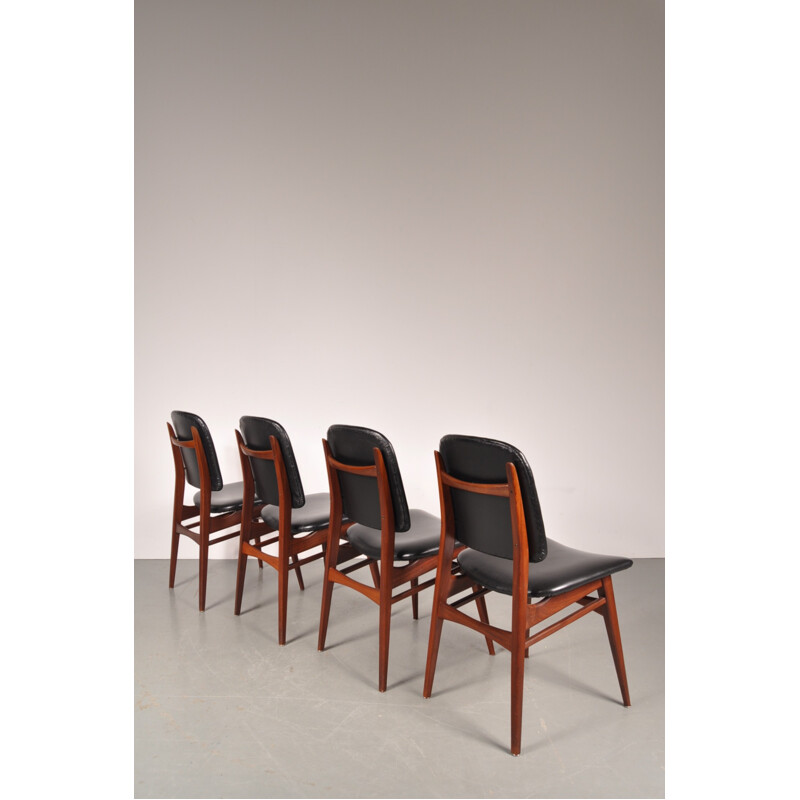 Suite de 4 chaises en teck et simili cuir noir, Louis VAN TEEFFELEN - 1950